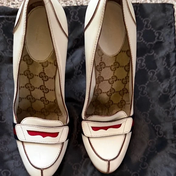 Gucci Women's White and Brown Leather Heels - Picture 2 of 6